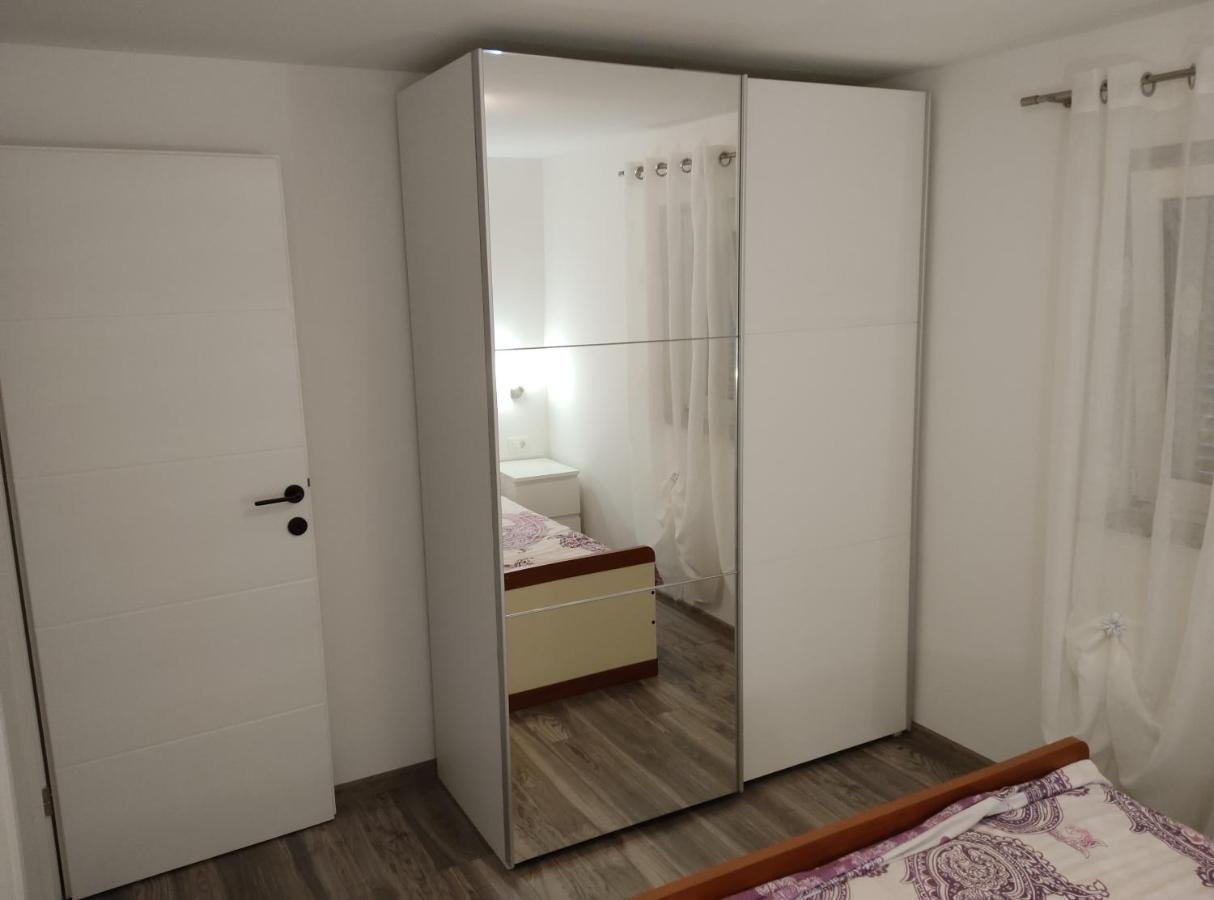 Apartman Meld Vrh (Krk) Exterior foto